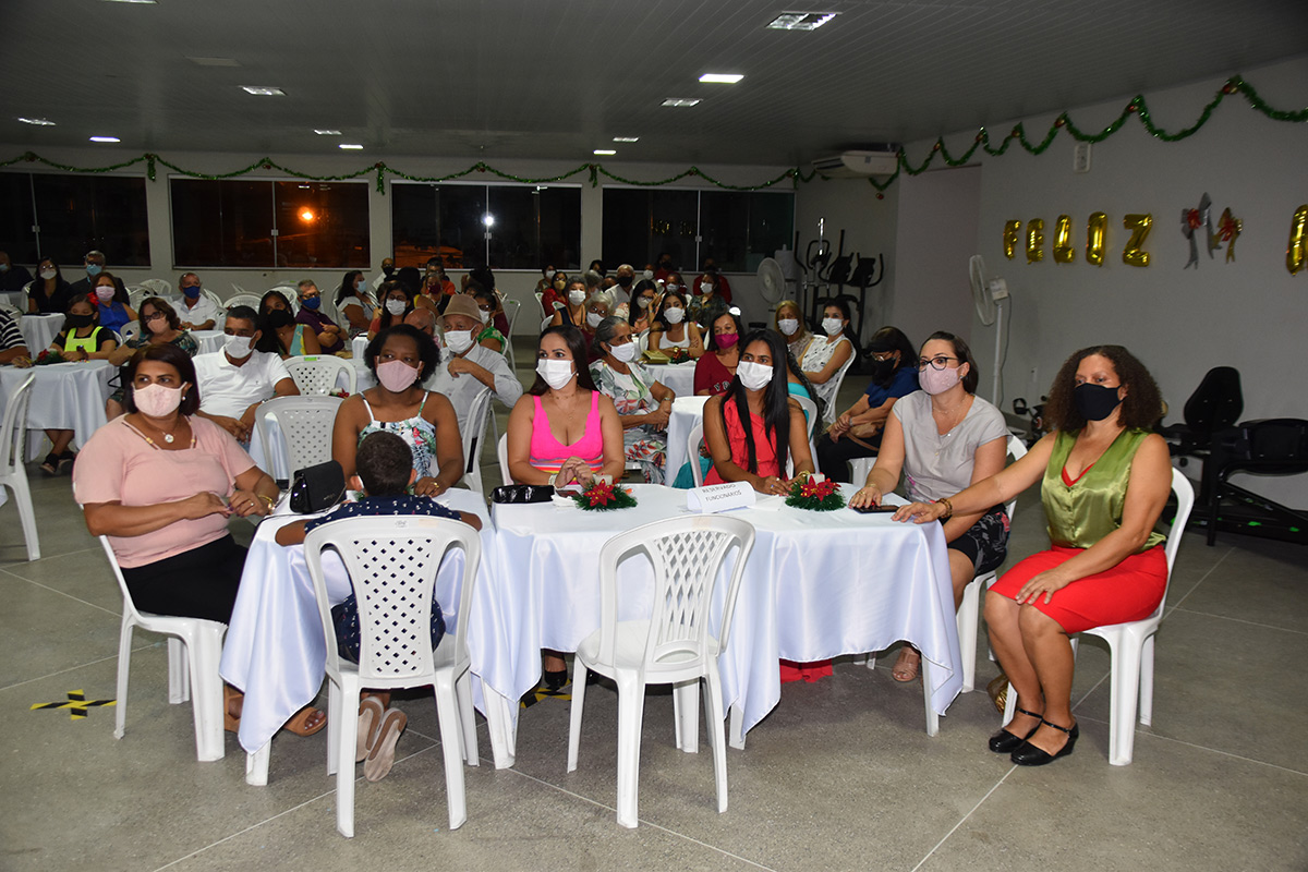 Mensagens, músicas e dinâmicas de grupo marcam a confraternização natalina da AACEP